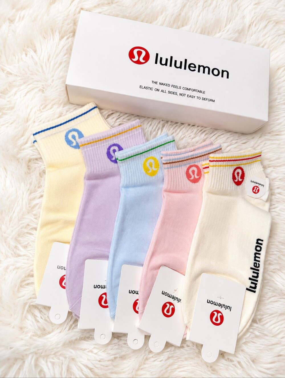 Lululemon women’s crew socks